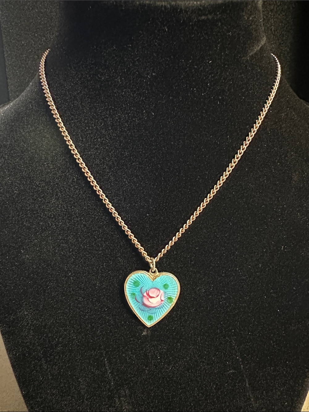Vintage Sarah Coventry Guilloche Enamel Heart/Rose Pendant Necklace